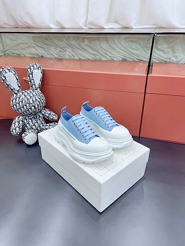 Picture of Alexander McQueen Shoes Women _SKUfw120522657fw